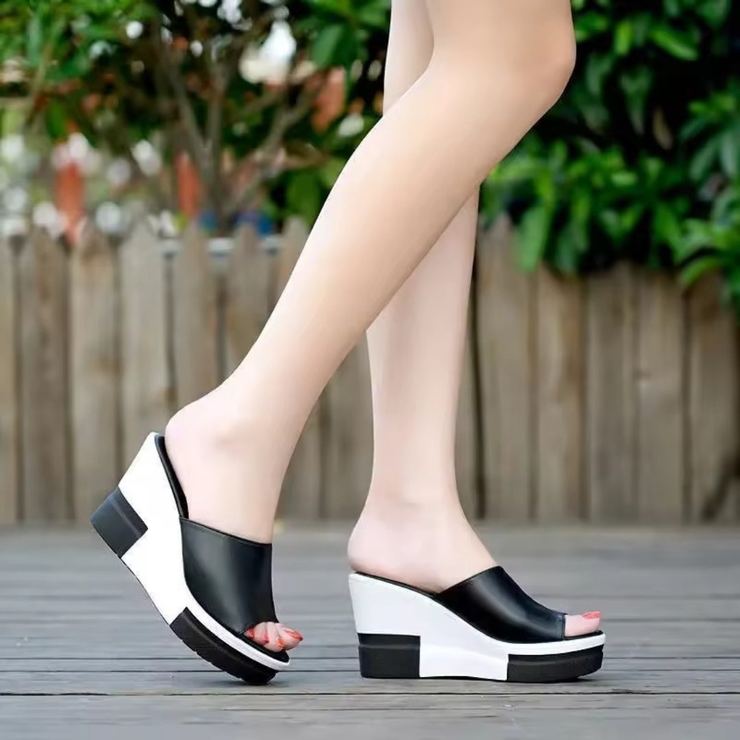 Héloïse Ultra Comfortable Wedge Sandals